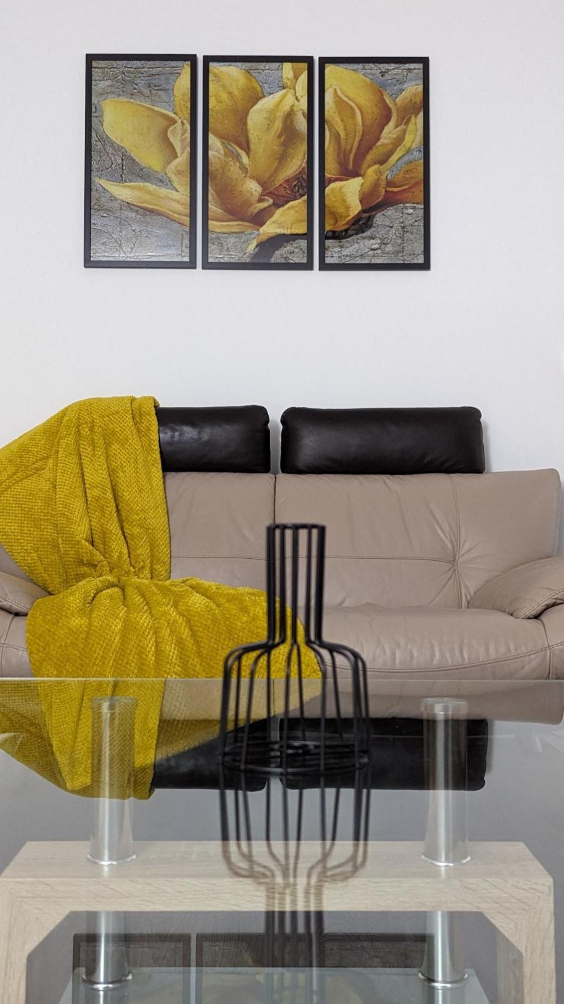 Clariturf - 4 Bedroom Semi - Private Parking Near Turf Moor, Town Centre, Transport And Motorway Links Next To Canal, 3 Parks And Lake - Sky And Netflix Burnley Dış mekan fotoğraf